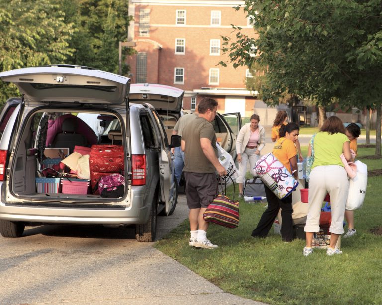 5 Tips to Prepare for College Movein Day Premier Relocations